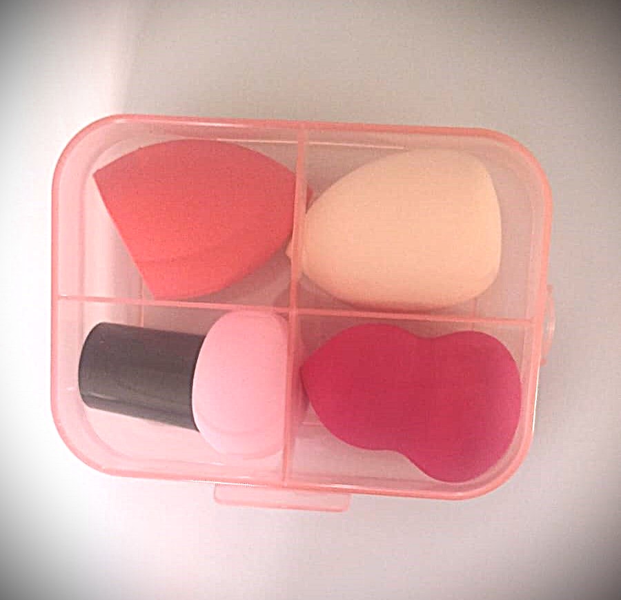 Kit 4 Esponjas de Maquiagem Com Estojo - Mey-Jony — miniatura 3
