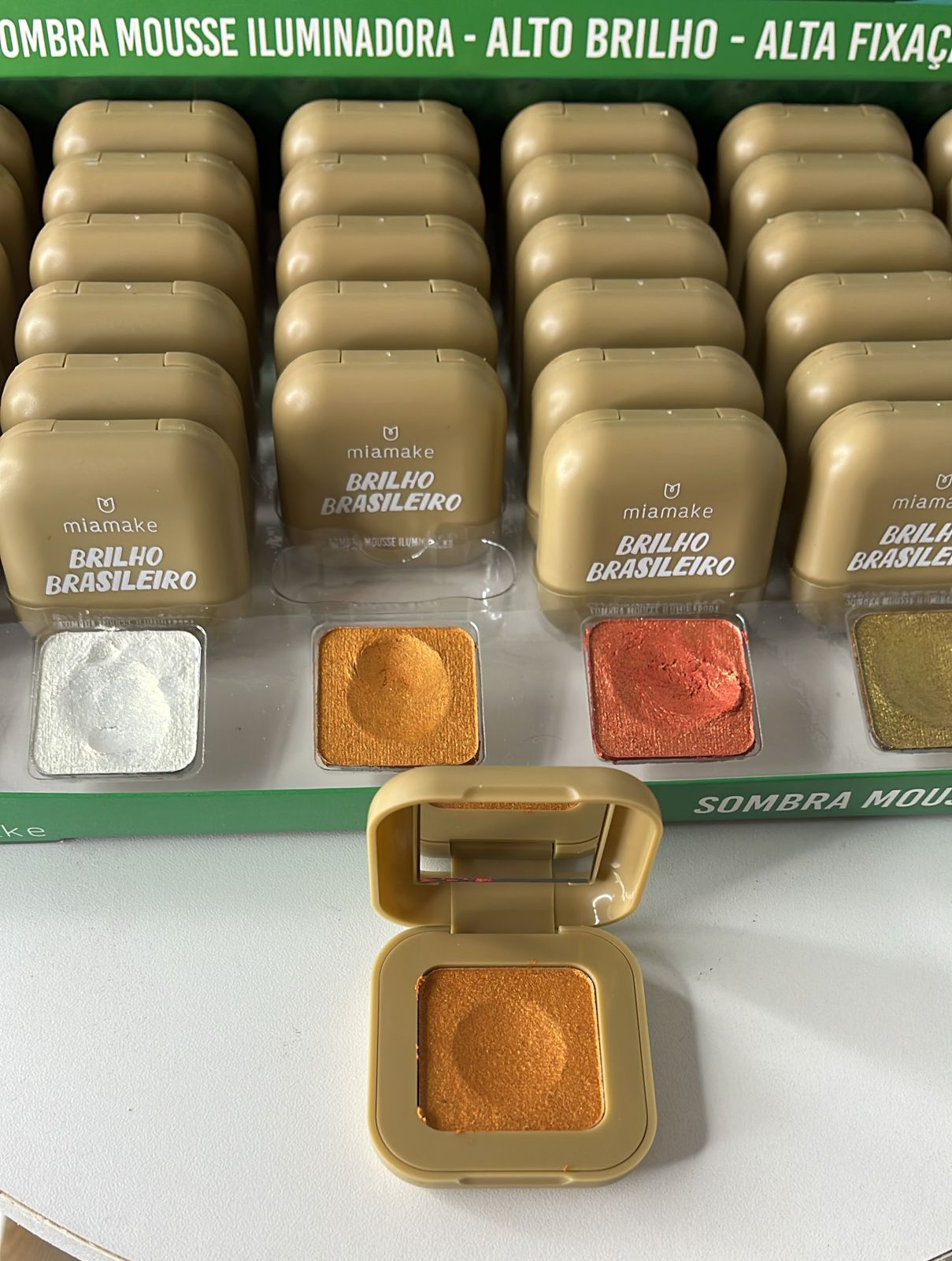 SOMBRA MOUSSE ILUMINADORA BRILHO BRASILEIRO (6 TONS) - MIAMAKE COR:COR3 - miniatura 2