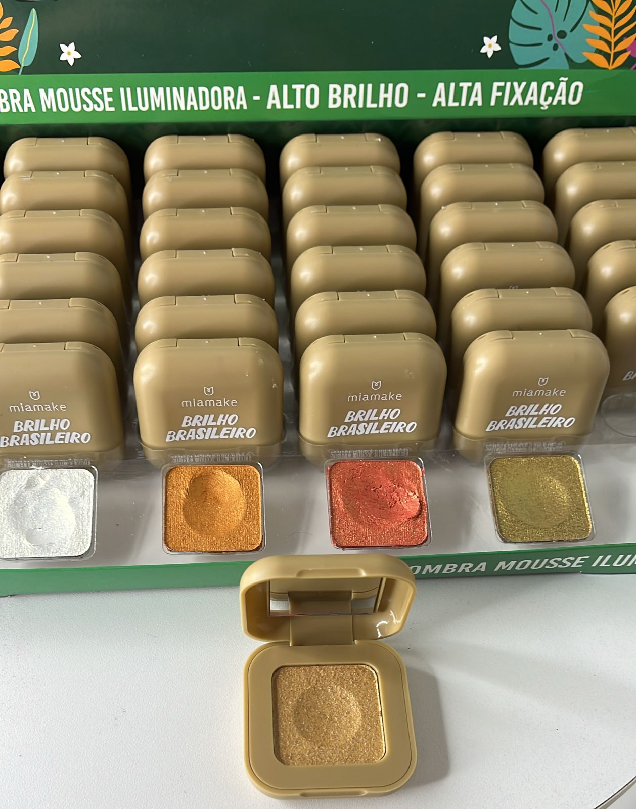 SOMBRA MOUSSE ILUMINADORA BRILHO BRASILEIRO (6 TONS) - MIAMAKE COR:COR6 - miniatura 2